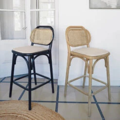 DORIANE Lot De 2 Tabourets De Bar En Chêne Et Rotin -Meubles Soldes Magasin 2 tabourets bar chene rotin kave home doriane 9
