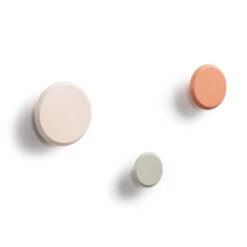 NADUA 3 Patères Rondes En Bois -Meubles Soldes Magasin 3 pateres rondes bois kave home nadua 1