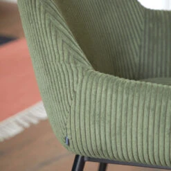 KONNA Lot De 4 Fauteuils De Table En Velours Grosses Côtes Et Métal -Meubles Soldes Magasin 4 chaises velours grosses cotes metal kave home konna 7