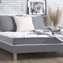 ARCHIE Matelas Mousse Mémoire De Forme, Accueil équilibré -Meubles Soldes Magasin archie matelas mousse memoire forme accueil equilibre 5