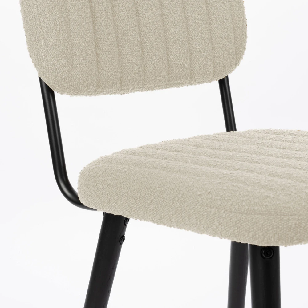 JAKE WORN Chaise Rétro Capitonnée En Bouclette 8 JAKE WORN Chaise Rétro Capitonnée En Bouclette – Image 6