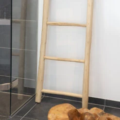 TEAK LADDER Echelle Décorative En Bois H150cm -Meubles Soldes Magasin echelle decorative bois h150cm house nordic teak ladder 6