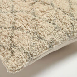 ZITA Housse De Coussin 100% Coton Effet Fourrure 30x50cm -Meubles Soldes Magasin housse de coussin 100 coton effet fourrure 30x50cm kave home zita 1